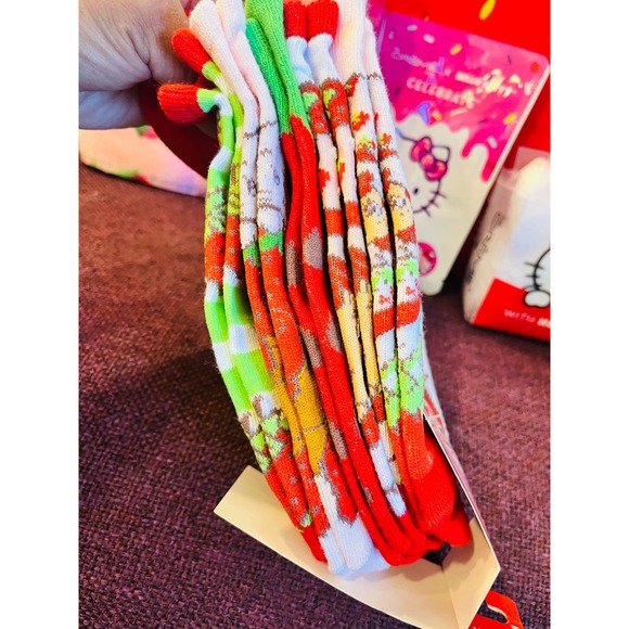 Strawberry shortcake and Hello kitty bundle - Picture 2 of 10